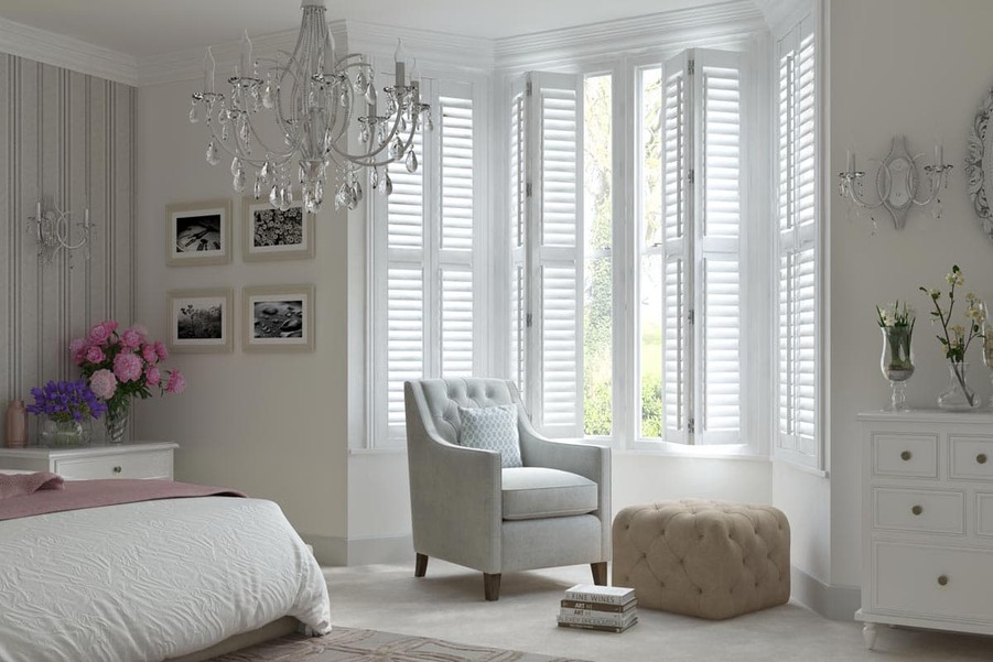 Żaluzje czy okiennice, co wybrać?