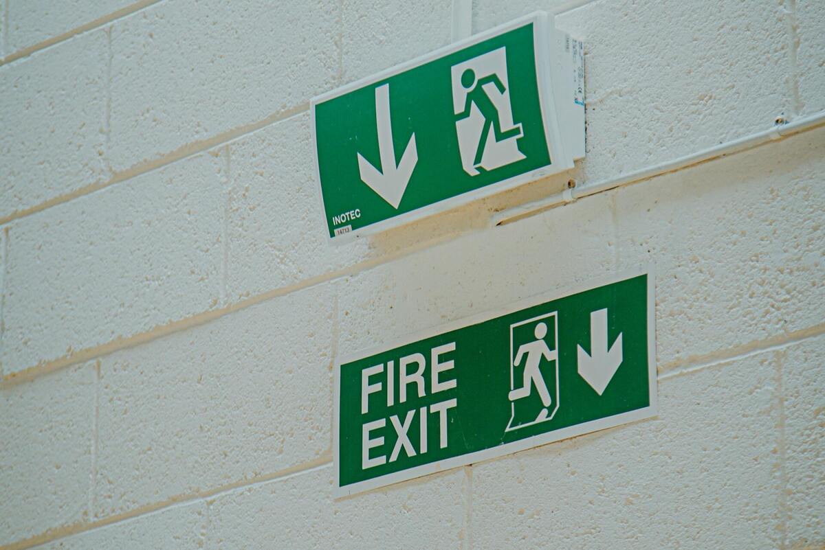 Gdzie są wymagane drzwi przeciwpożarowe?